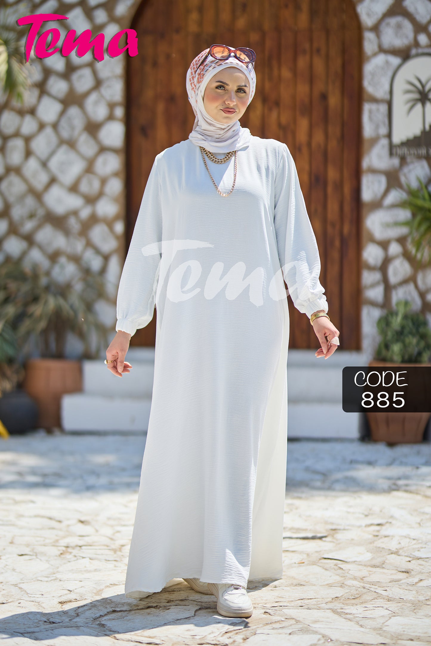 بيزك دريس كم 885