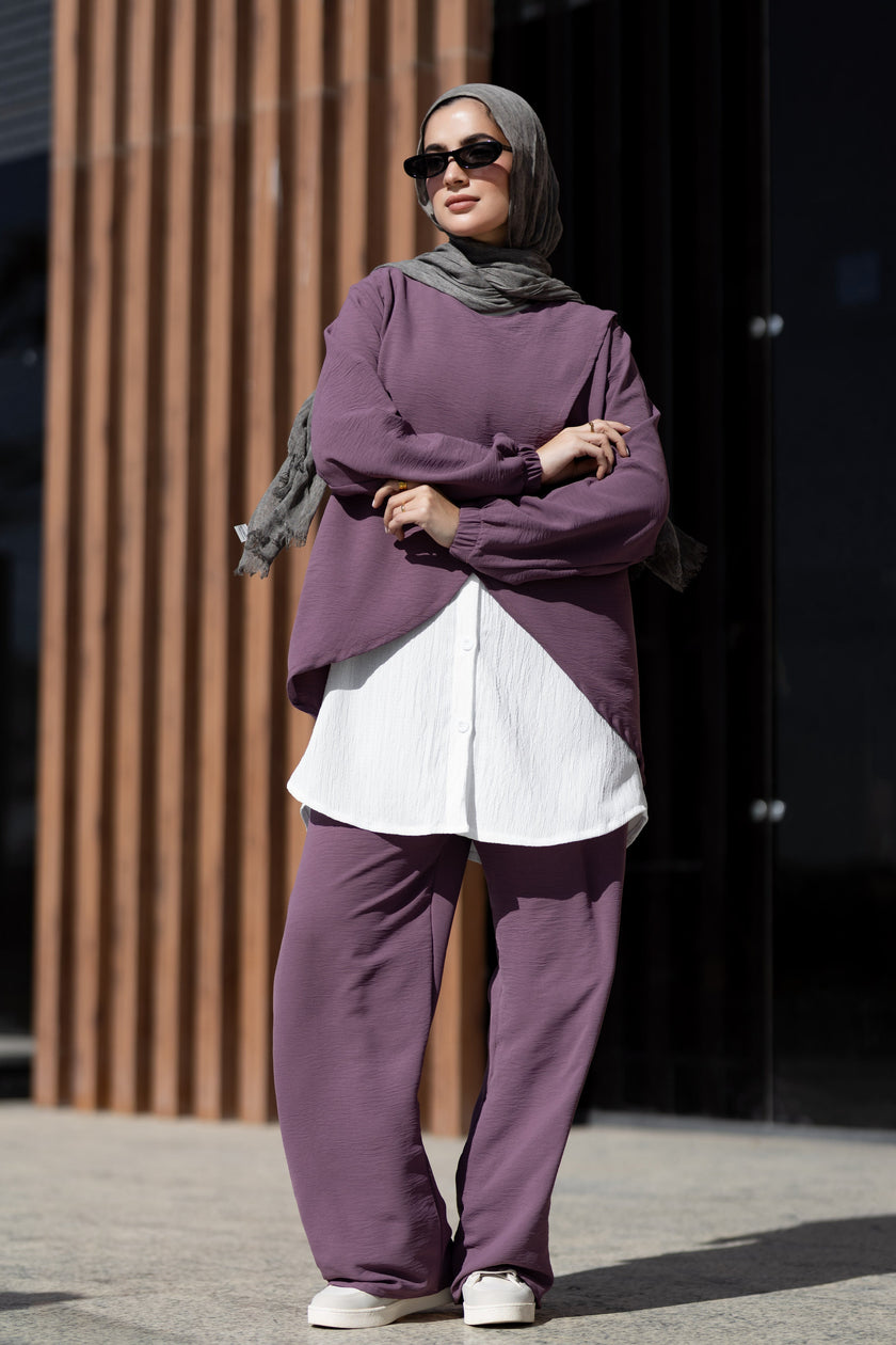 Modest Suit 942