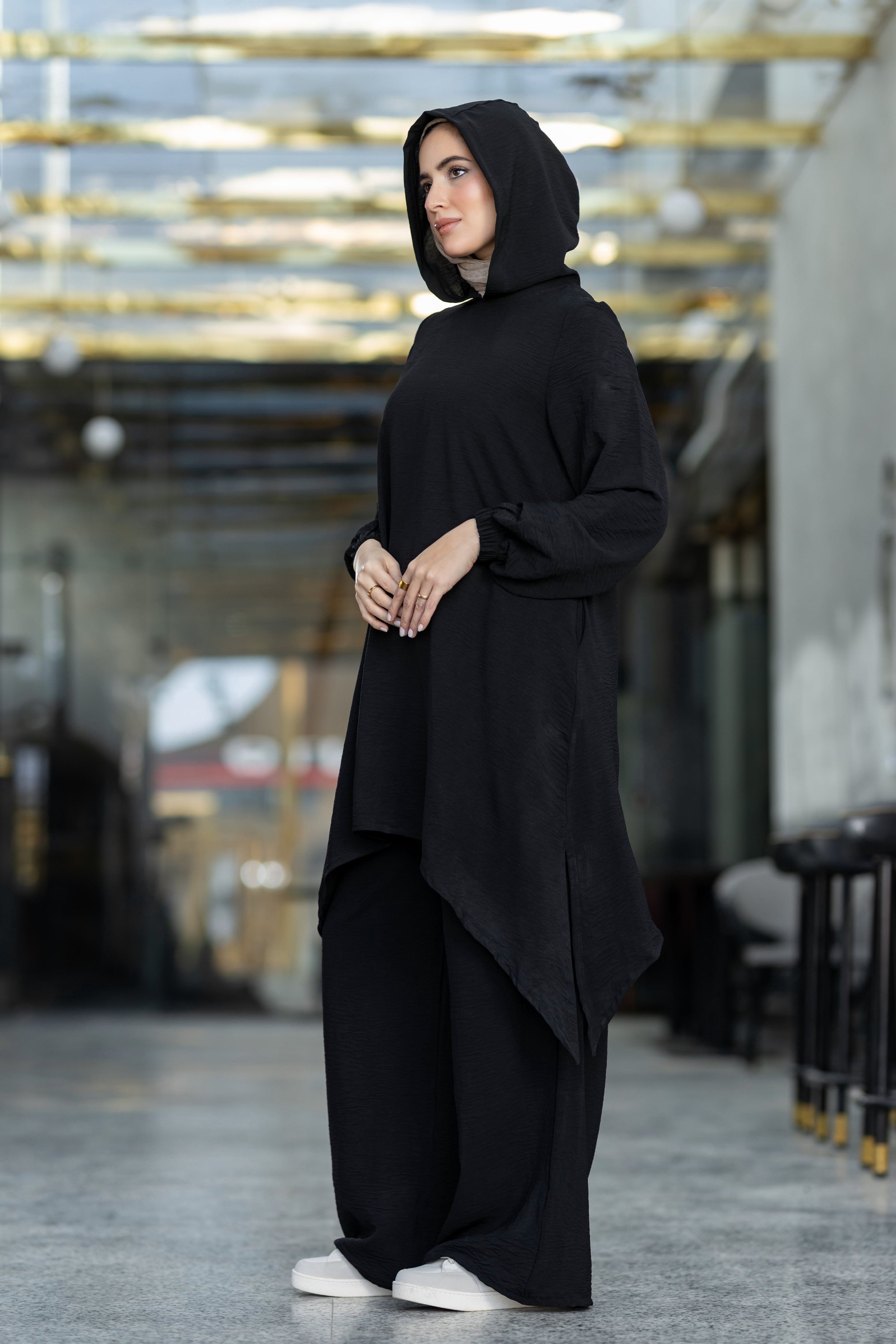 Modest Suit 943