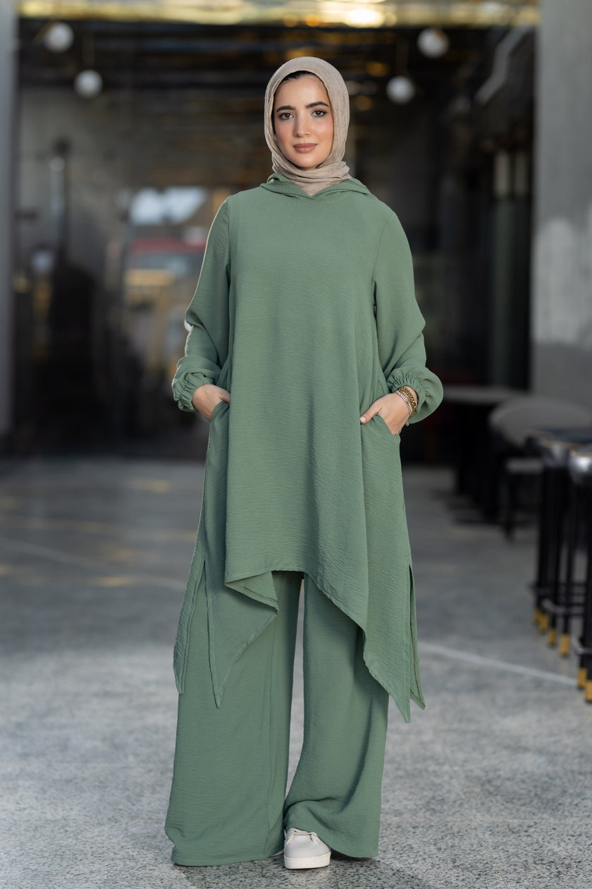 Modest Suit 943
