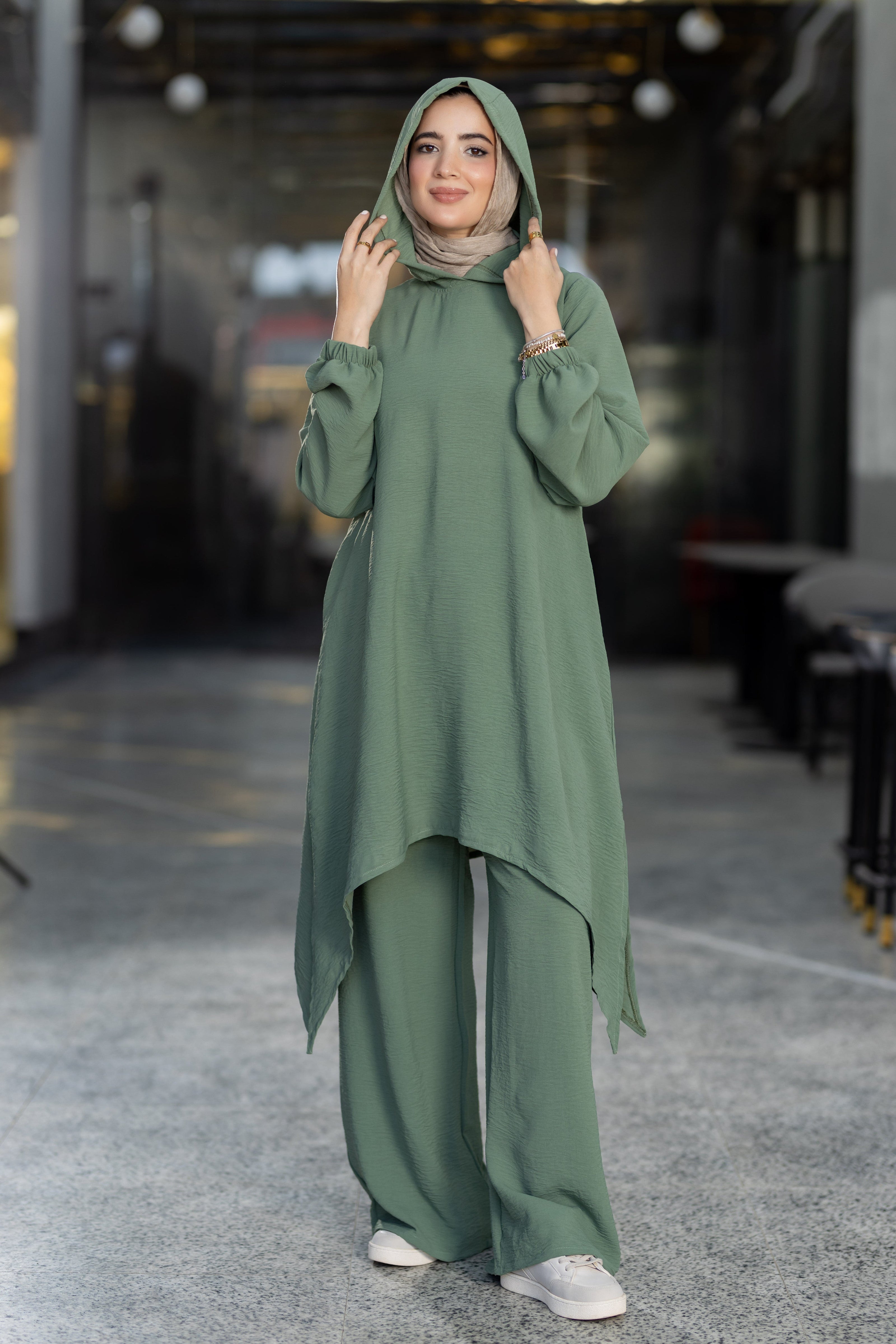 Modest Suit 943