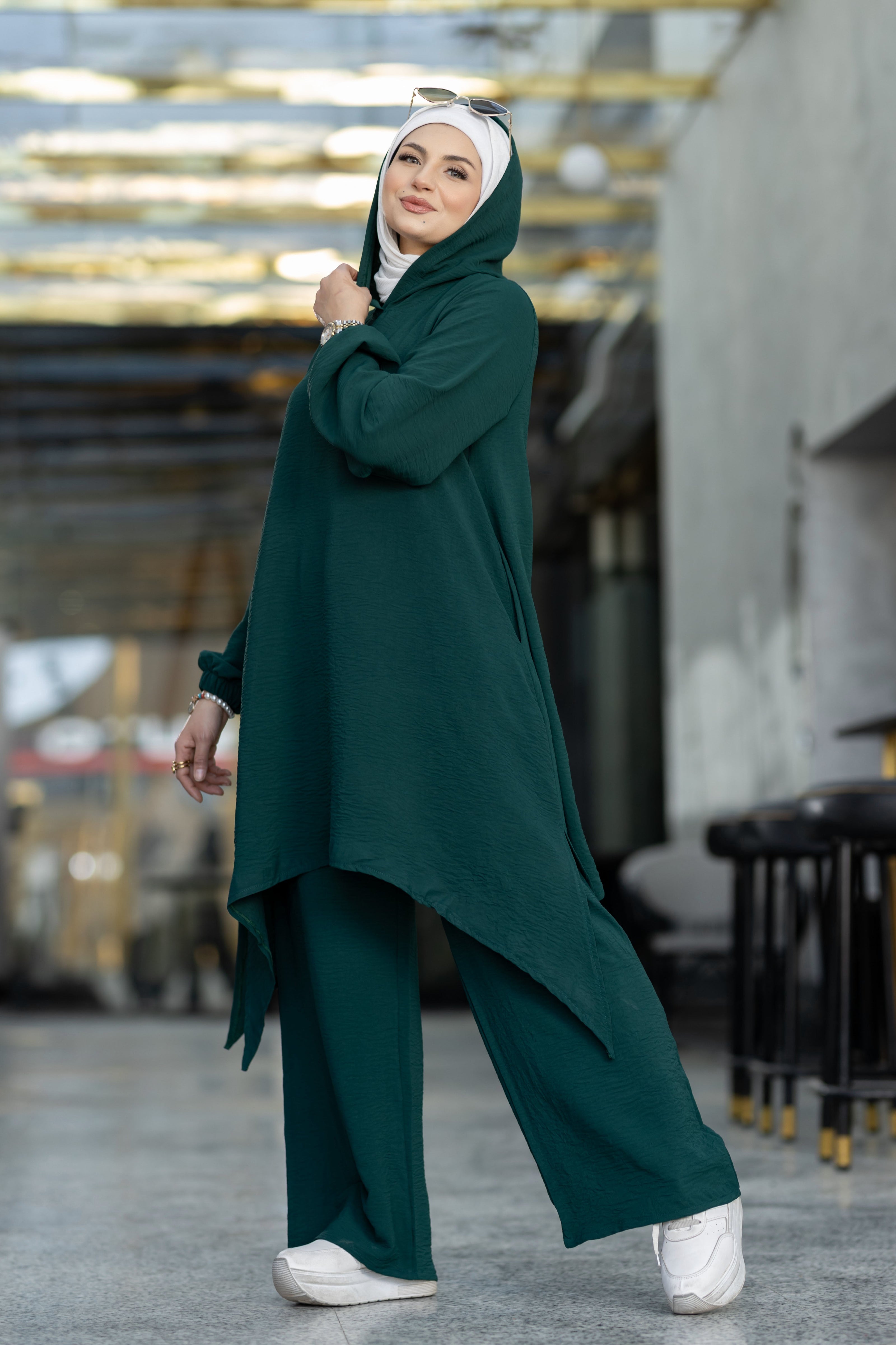 Modest Suit 943