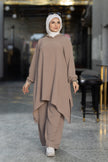 Modest Suit 943
