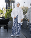 modest suit 952